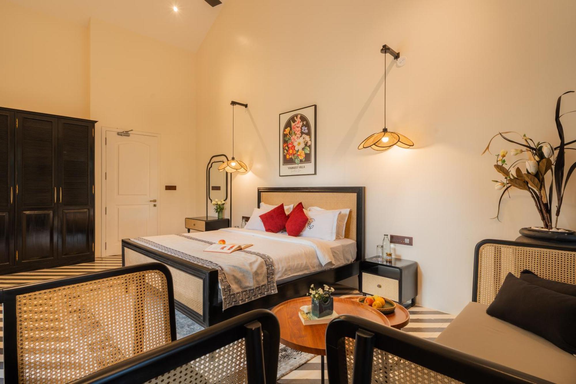 Elivaas 4 Bhk Villa With Pvt Pool & Jacuzzi-Yashgeet Siolim Eksteriør billede